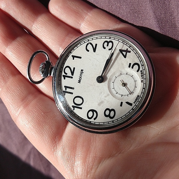 Vintage molnija pocket watch silver tone wind up ussr made
